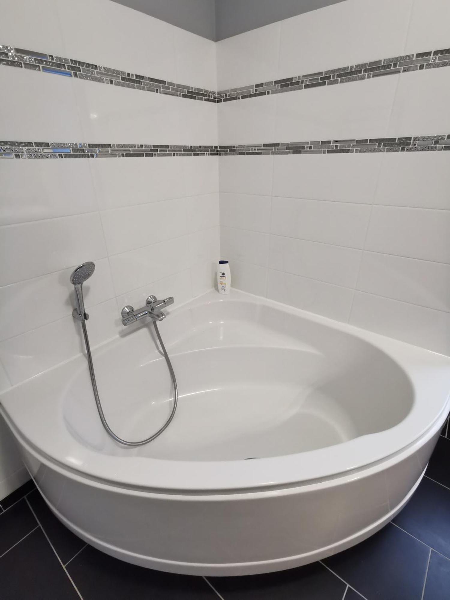 Appartement 3 Chambres Au Coeur Du Jura, Ideal Famille Salins-les-Bains Eksteriør bilde
